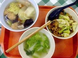 最新新康饭菜爆料事件,揭秘校园食堂食品安全问题